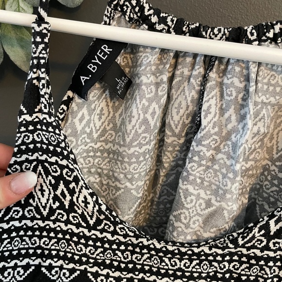 Tank top - Picture 2 of 2